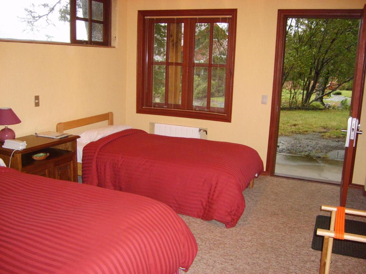 Yan Kee Way Lodge Bungalow Puerto Varas Bagian luar foto