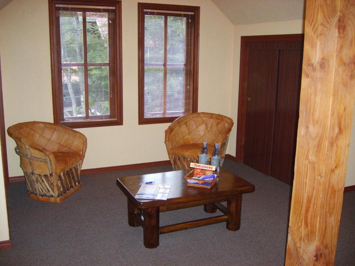 Yan Kee Way Lodge Bungalow Puerto Varas Bagian luar foto