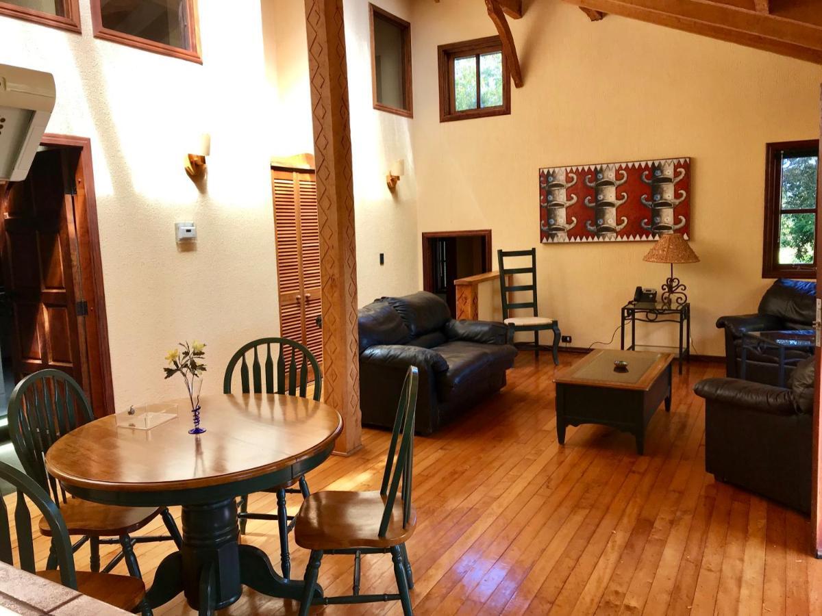 Yan Kee Way Lodge Bungalow Puerto Varas Bagian luar foto