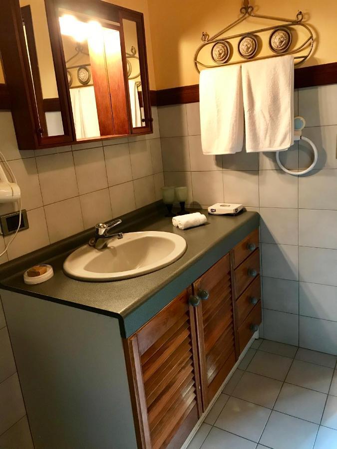 Yan Kee Way Lodge Bungalow Puerto Varas Bagian luar foto